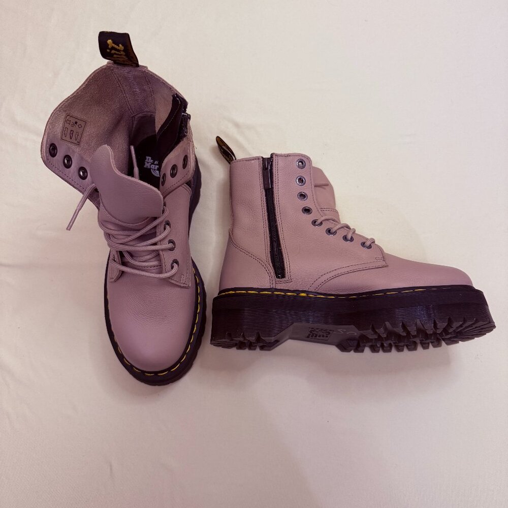 Dr. Martens Jadon III Pisa Leather Platform Boots - Vintage Taupe